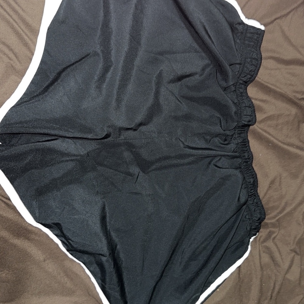 Black Nike shorts